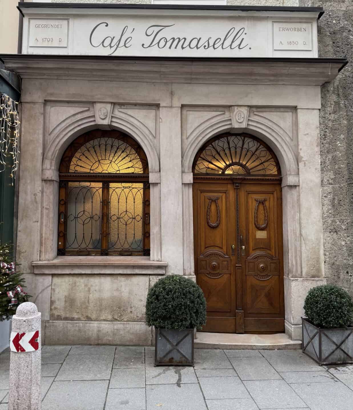 Cafe Tomaselli, Salzburg, Austria 